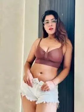 Zara - 21 Year Old Young & Daring Lucknow Escort