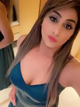 Saanvi - 22 Year Old Sweet & Romantic Lucknow Call Girl
