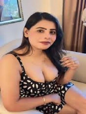Shalini - 24 Year Old Premium Lucknow Escort